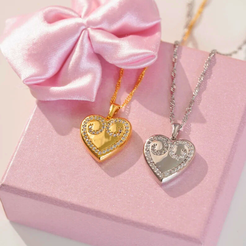 Princess Clara Heart Necklace