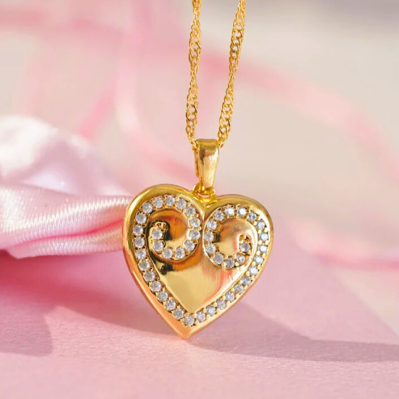 Princess Clara Heart Necklace